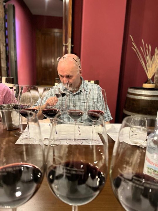 #Wine Guru🍷 tweet media