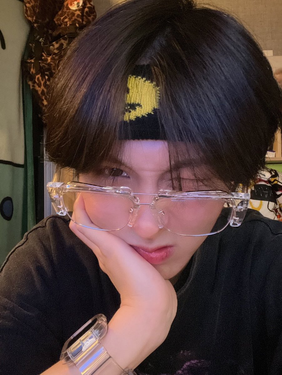 why does lee giuk look so kissable?