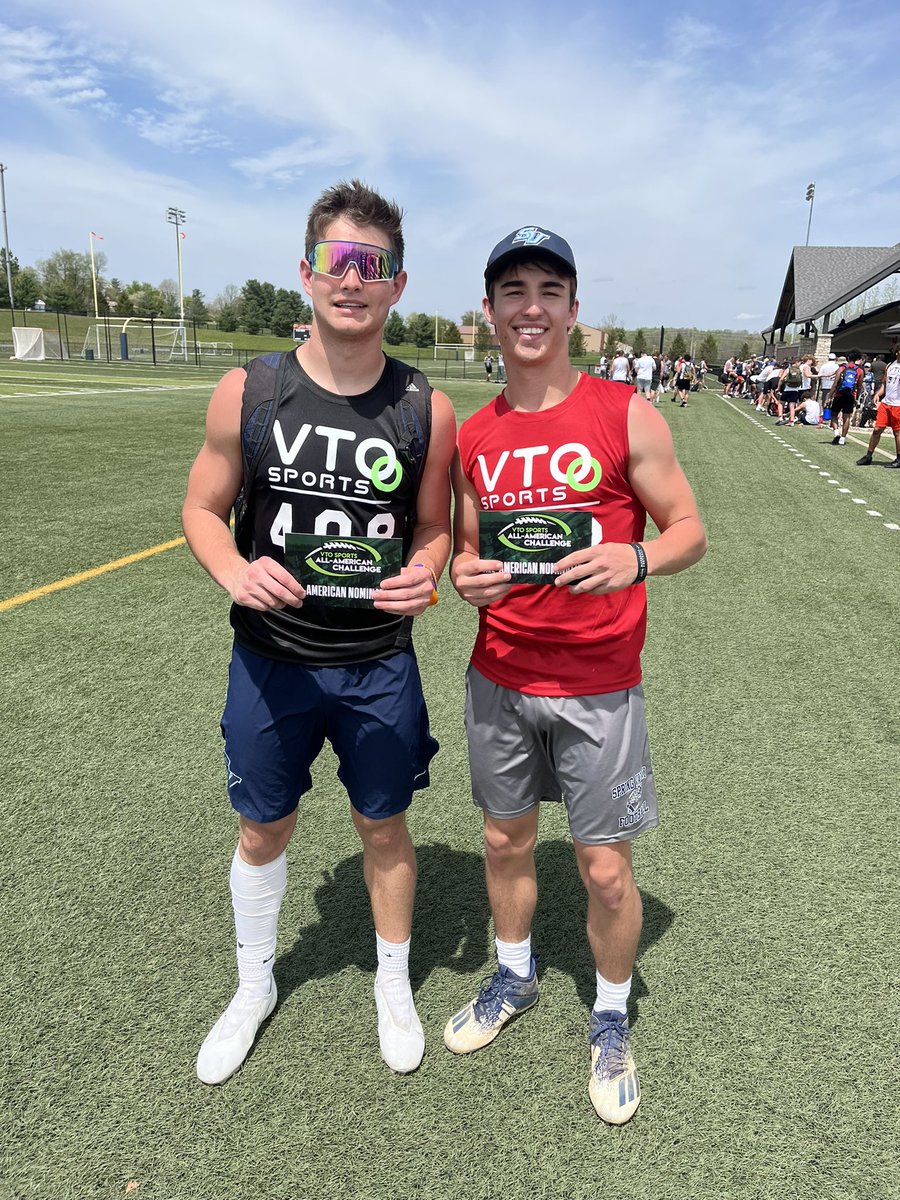 Kyndon2's tweet photo. Had a great time at the @VTOSPORTS Elite 100 camp. Also received VTO All-American Nomination and an invite to the VTO All-American Challenge! @Jayb222 @CoalfieldsCo @jcprice59 @michael_bartrum @Legg62 @coachdwolves https://t.co/sRli78MUAs