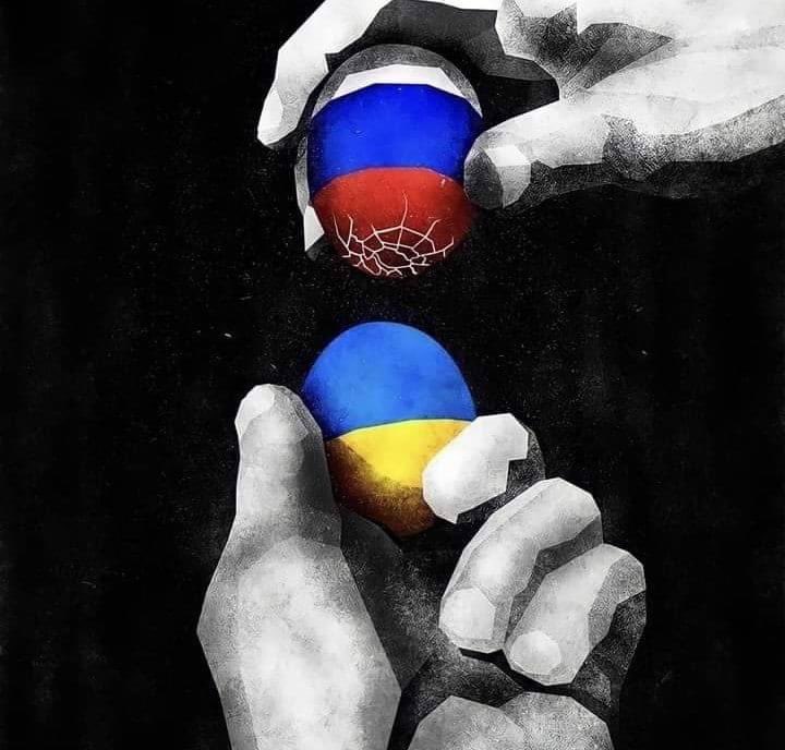 Today is all about peaceful egg fights and hopes for the real win 🇺🇦! 
#Happy Easter! 🪺 #Easter2022