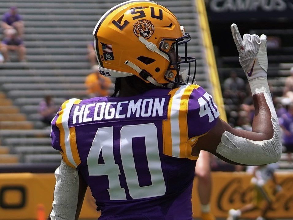 KaiHedgemon's tweet photo. Statement Year 💜💛 #MAADMEN @SteepDiesel @LSUfootball https://t.co/aI50lZOsDi