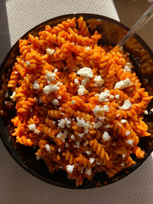 Putting Vodka in pasta has changed my life for the good 😋 YUM https://t.co/hI90oKUN36