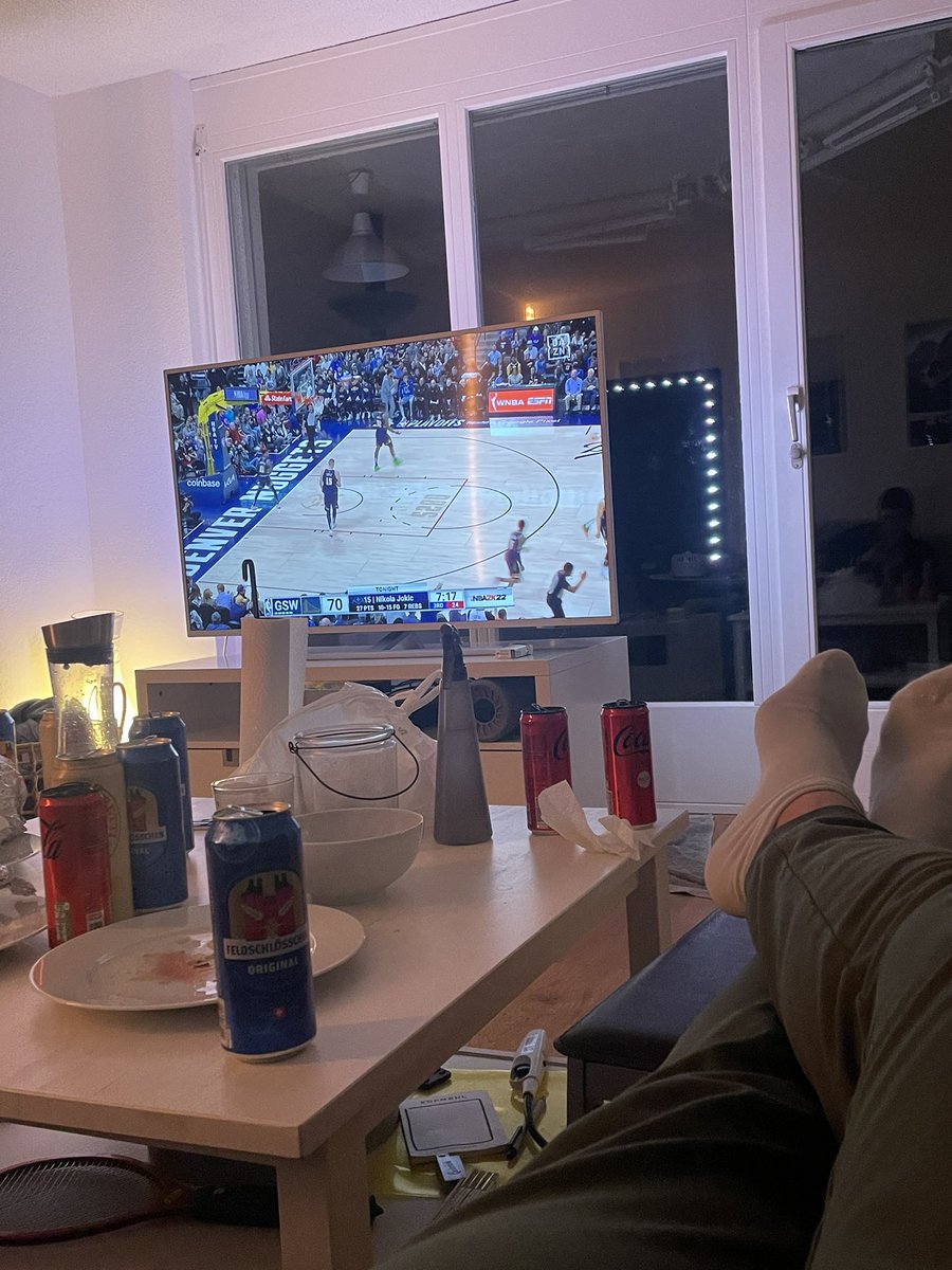 EmJay16Official's tweet photo. #TimeToRise wann zündet Curry den Turbo? #swissbeer https://t.co/lPBEt3rn6V