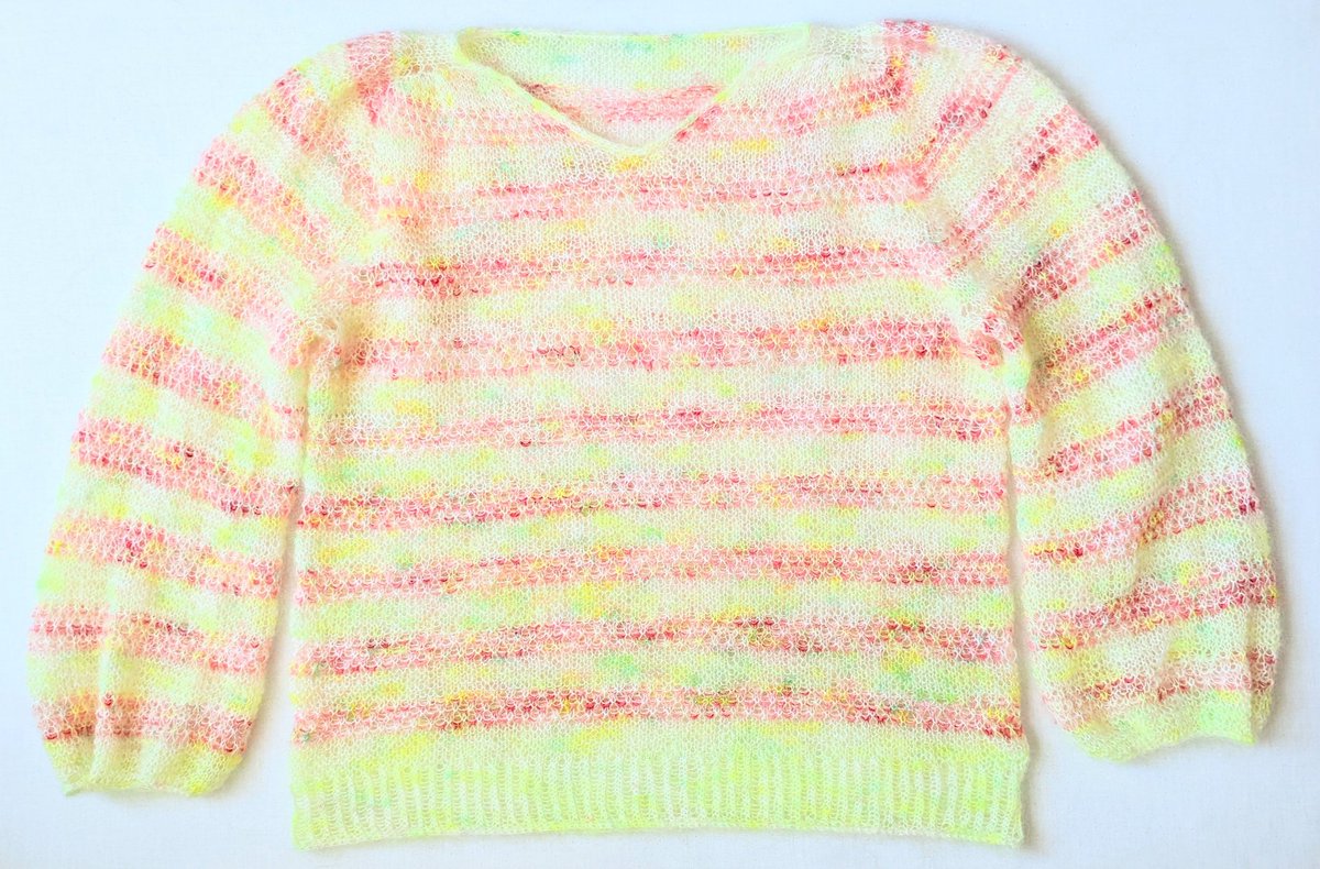 aochan335's tweet photo. おはようございます🥱
#foretpullover 完成しました🙌
糸は #lemonjellypool Kid Mohair Silk fofoとTartine。
元気カラーになりました〜。
早速着たいところですが、今日は暑いかな、、💦
#編み物
#eritml https://t.co/5O55Ly6cZr