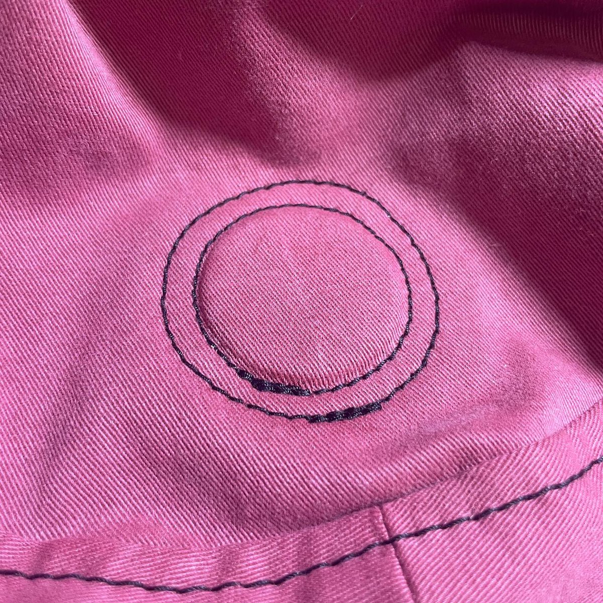 New flavors of the bunny hat + v2 of the og black bunny hat available on the website now🥳

The 1of1 colorways are all made from thrifted jeans, and these exact colors will never be available again.

byefrisbie.com