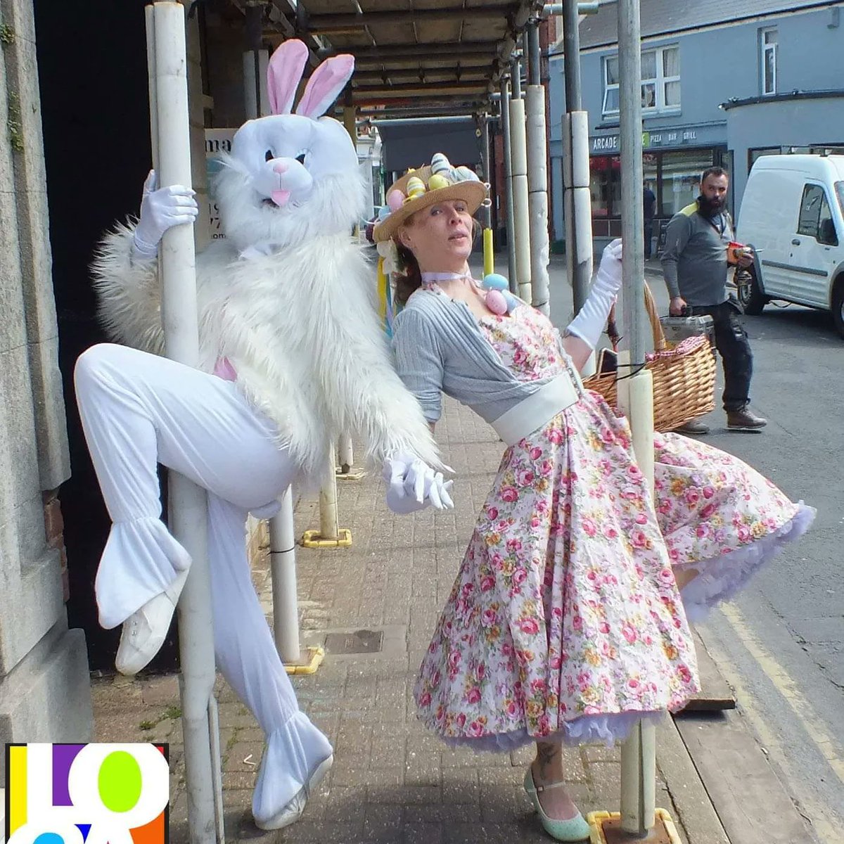 KatePoipassion's tweet photo. We had such a good time at @Littlehampton Town Artisan Market Littlehampton's @loca_arts
Merry Poppins and the big white rabbit given out handing out goodys, as allways lots of fun being ouf self for @Littlehampton Town Council
Thanks 🙏 for haveing us, see you all soon for 🌈 https://t.co/zEpzqSK0Wf