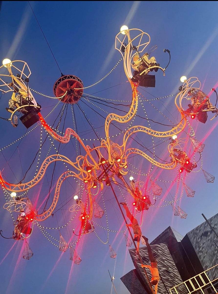 matherscarolyn's tweet photo. Happy 60th Birthday @BelfastFestival !!
No better way to spend it than watching a jazz band on a crystal chandelier. That was phenomenal ❤️
#transeexpress #maritimemile #titanicbelfast https://t.co/7cjYc922Z4