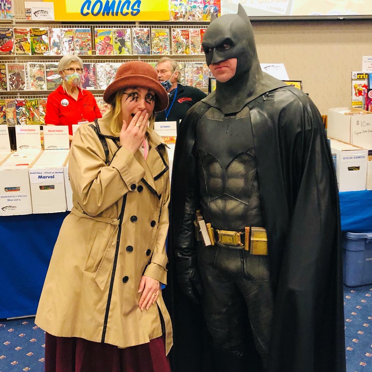 IthaqaComic's tweet photo. Hazel from #IthaqaComic managed to meet up with The World’s Greatest Detective today! Would be a cool crossover, #Batman does have experience with the #Multiverse after all

#ShadowOfTheBat #DC https://t.co/4ZYNxl4qYU