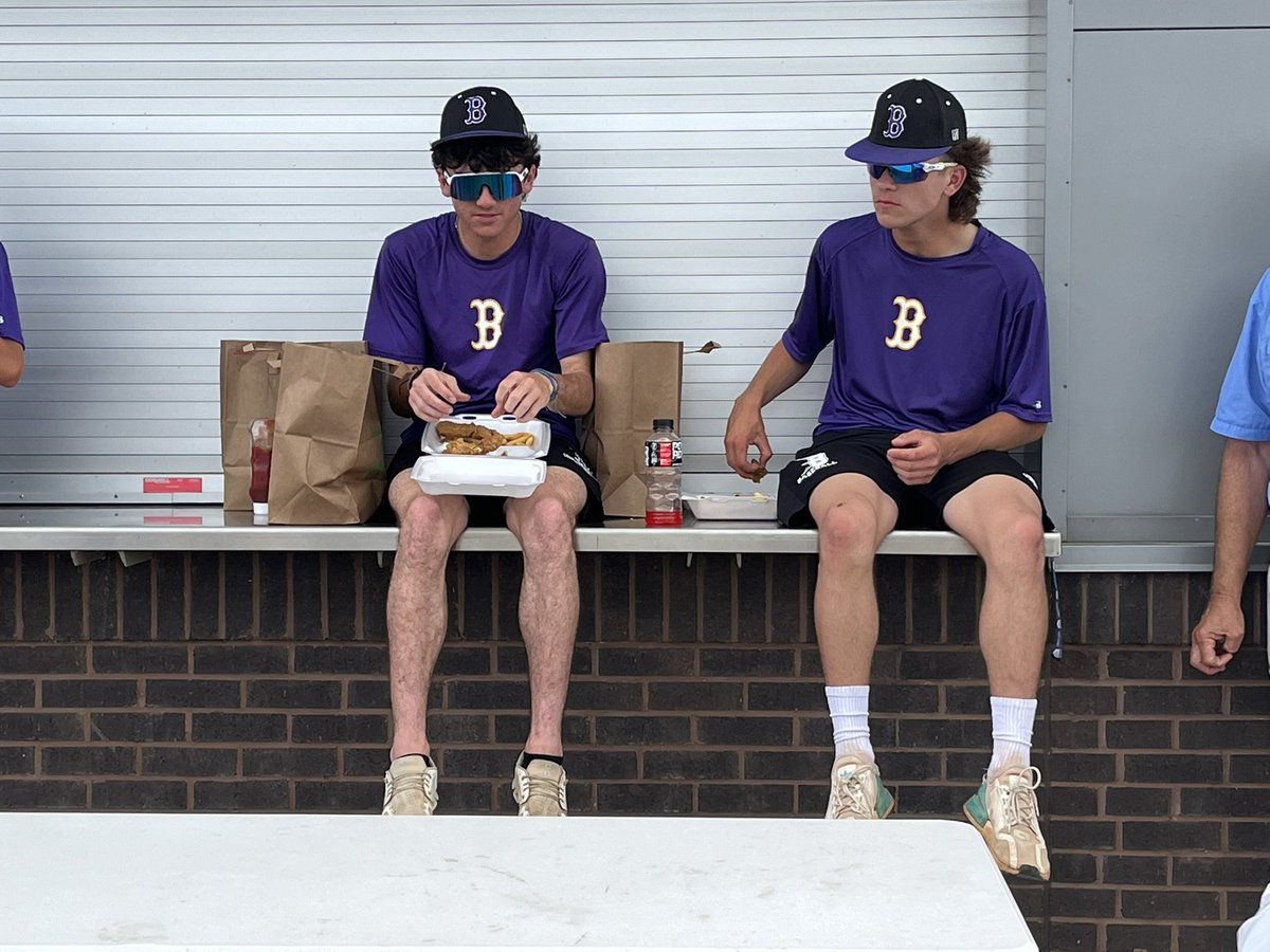 BentonLATigers's tweet photo. Thanks to everyone who donated grub, drinks, cooked and came out to support your #BentonTigers for today’s playoff sendoff. Road trip tonight, 1st pitch tomorrow at 4:30pm. #bhsbaseball2022 https://t.co/kNnVJvEIuP