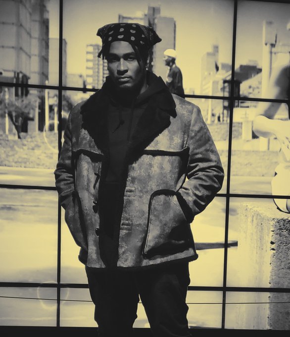 Watch XAV.'s leaked NSFW photo on TwXstars