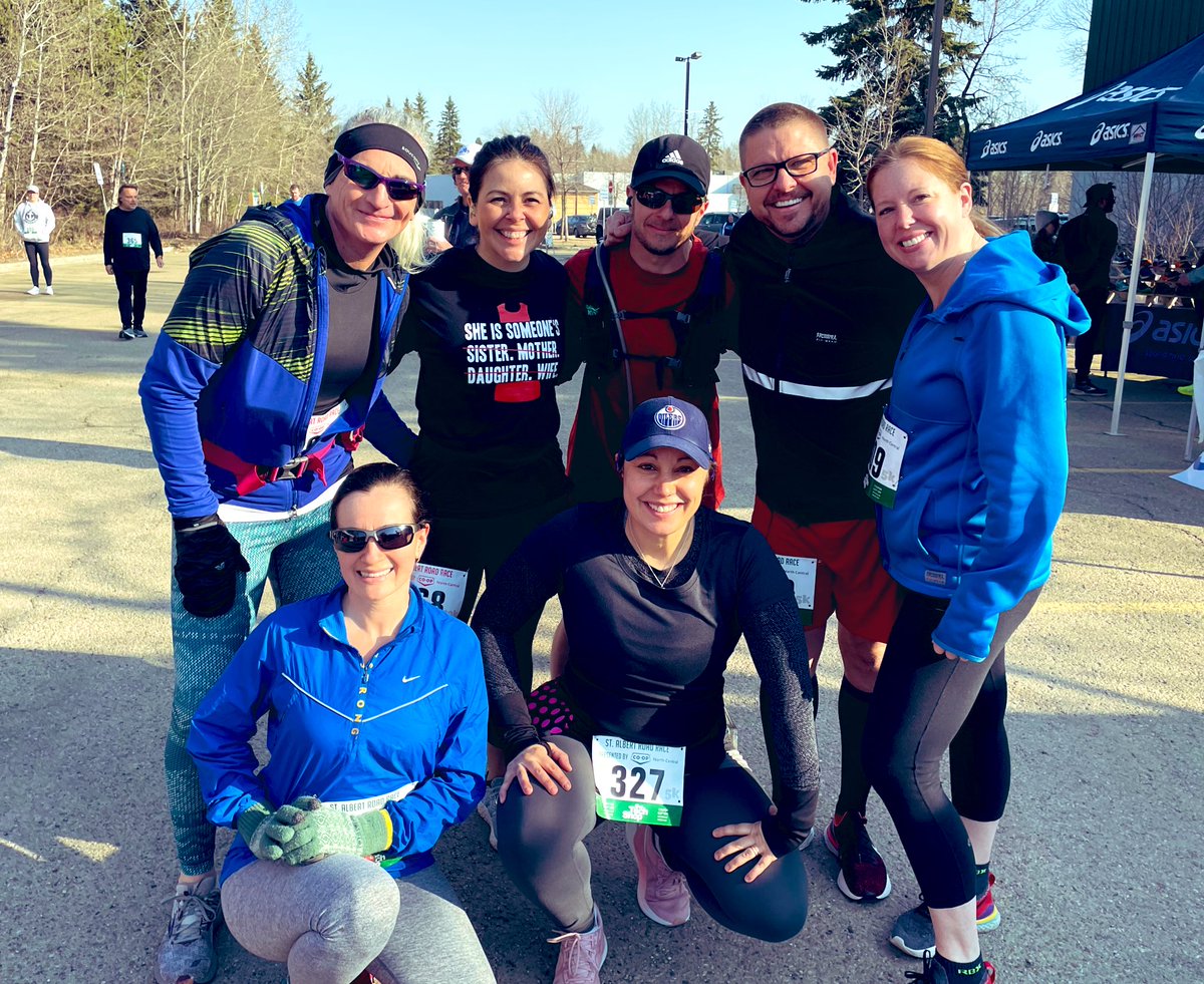 Burkeeboy's tweet photo. Couldn’t be more proud of my #yegvirtualrunningclub friends.  GREAT job by all at the @StAlbertRR 
❤️❤️❤️ @RunninOnCaramel @Burkeegirl @AllieBeeFree @Caseychoma @Mandoline79 
@dogwinegirl 
#stalbert #running #runningmotivation https://t.co/B2AksIKsLt