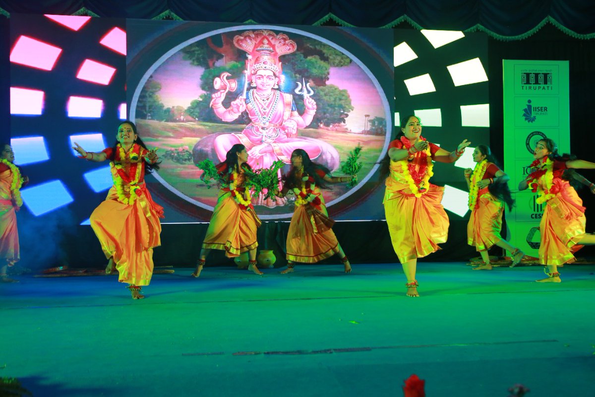 ABRSM4AP's tweet photo. Day-1 Cultural Activities,Srinivasa Auditorium, Sri Venkateswara University, Tirupati ||National Seminar on National Education Policy || NEP-2020 
A Road to Revamp The Indian Higher Education System 22nd-23rd March,2022 https://t.co/QWxuocTU10