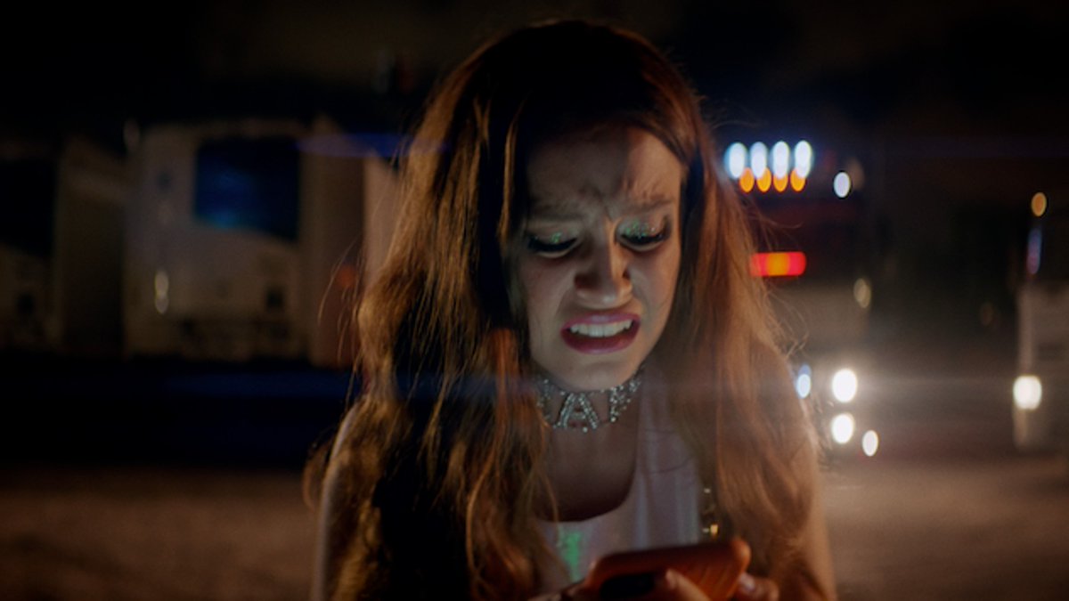 🎭'Lamento', única película española presente en el Festival de Cine Corto de Busan 📽️, muestra situaciones que muchas mujeres  ♀️  viven al volver de fiesta

🎙️<a href="/pablohm29/">Pablo Herrero</a> habla con su director <a href="/rubeennsanchez/">Rubén Sánchez</a> y la protagonista <a href="/sarajimenezact/">Sara Jiménez</a> 🗣️

🔗play.rtve.es/a/6506650