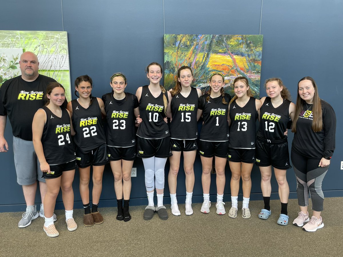 RickLeeman13's tweet photo. Proud of our @njrise2026 team. Lost to a very talented @NorthTartan team in the semifinals of 14U platinum bracket at Boo. Disappointed with the loss but love how we competed. Excited for our journey together this spring/summer. #GoBeGreatToday @jencatherine114 https://t.co/3k2eZKyzhF