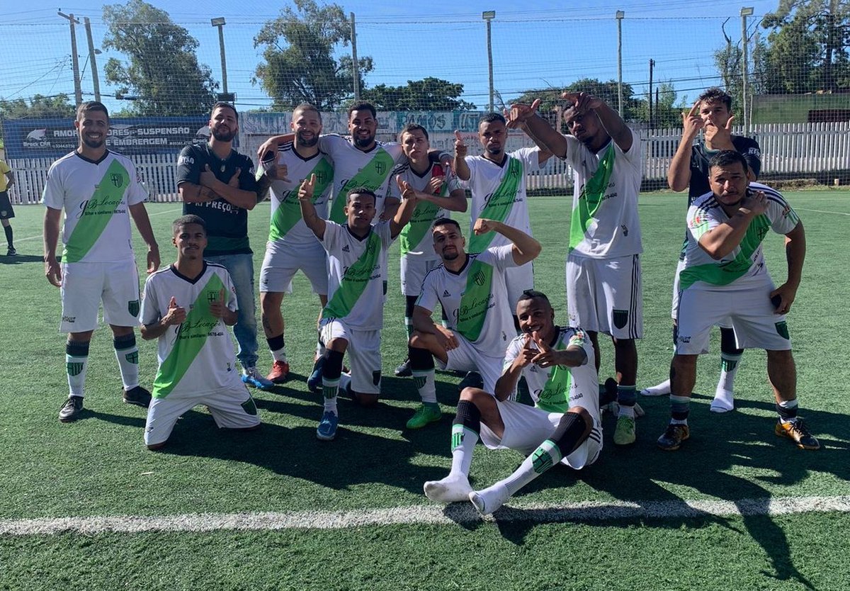 Kenyafut7's tweet photo. Grande vitoria, 3x0 !
Máximo respeito a equipe do TNT, nós seguimos no mesmo objetivo.
#JAMAISNOSMATARAO https://t.co/MFWHs3dpLS
