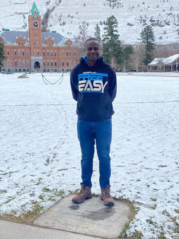 Nuku_Burundi's tweet photo. 🥳 J. Marie, le #jeune patron de JENI ECO (https://t.co/C5RRZfQQqr) participe au #HumphreyProgram aux #USA
😉 L'application étant encore une fois ouverte (jusqu'en juillet 2022), n'hésitez pas d'envoyer vos candidatures https://t.co/STnr6prl6z
#Burundi #NUKU #Opportunity https://t.co/D7dnS3UmFC