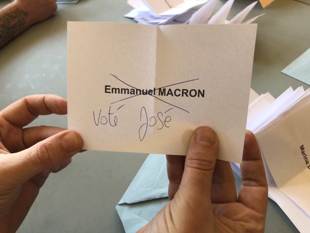 tvtergnier's tweet photo. À la table 1 du bureau 1 de #tergnier, un bulletin « voté José » (sic) vient de sortir d’une enveloppe. #election02 https://t.co/jWVwuJb4dz