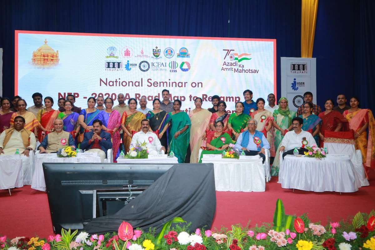 ABRSM4AP's tweet photo. Ministry of Fisheries, Animal Husbandry and Dairying and Ministry of Information and Broadcasting : Union Minister Sri L. Murugan JI || Day-2 ,Priyadarshini Auditorium, Sri Padmavathi Mahila University, Tirupati || National Seminar on National Education Policy || NEP-2020 https://t.co/HksnUpqrBo