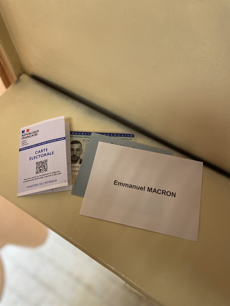 Far_Tft's tweet photo. #JeVote #presidentielles2022 https://t.co/TfeWoyiloH