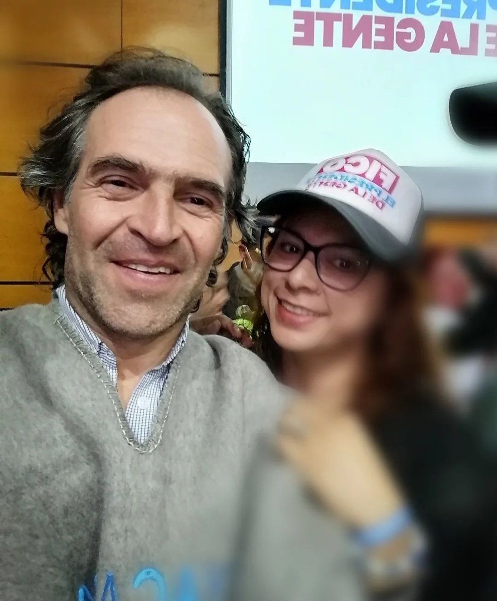YeseniaBanshee's tweet photo. "Obras son amores"
Mientras unas se dedican a matonear y mostrar cirugías como su mayor logro, las mujeres DE VERDAD están apostando y trabajando por su patria.
@Marce1984_ hermosa sumercé! 💚🤍 https://t.co/rCDgzTmoCE