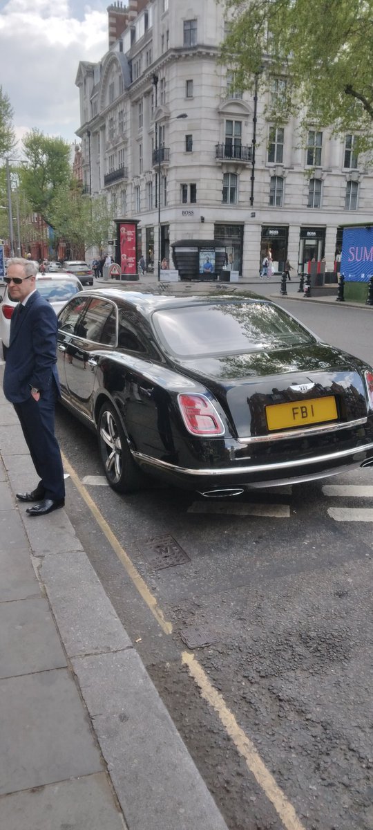 CAHVilliers's tweet photo. Impressive undercover/plainclothes' work. https://t.co/7O5ZAiWJu1