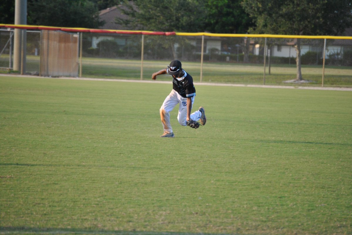 atlantabluejays's tweet photo. I don't generally like running. I believe in training by rising gently up and down from the bench.
-Satchel Paige
Contact us: https://t.co/yU8bjAJ1Rl
#atlantabluejays
#atlantabluejaysbaseball
#bbpbb
#travelbaseball https://t.co/8OPEqaHNhb