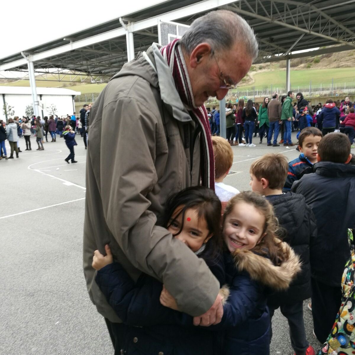 maristas_sarri's tweet photo. Lamentamos comunicar el fallecimiento en el día de hoy del H. Martín José Cayetano en Lardero.
Sin duda una persona muy querida por toda nuestra comunidad educativa y que encarnaba los valores maristas en una sola persona.
Descansa en paz 💜 https://t.co/boDVSeyxPY