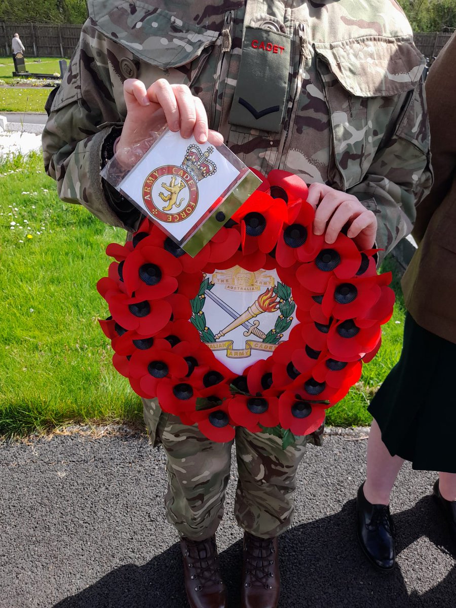 CoyTrg's tweet photo. C Coy laid a wreath today on behalf of 122 McKay region, Australian Army Cadets in Queensland, to remember an Australian soldier who was originally from Northern Ireland and is buried in Lurgan, County Armagh, on the eve of ANZAC day. https://t.co/XHo73PGYeQ