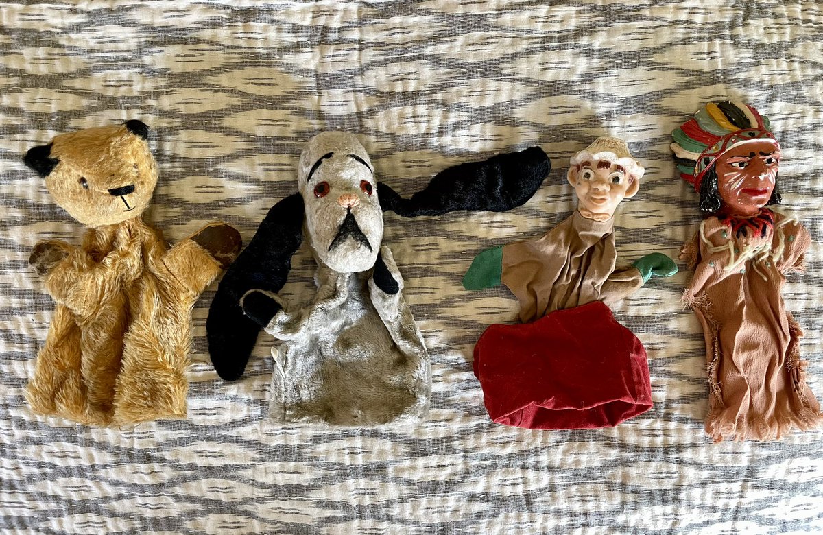 Helenus_'s tweet photo. Found these old childhood friends in a cupboard ❤️ Sweep used to have a hidden squeezable bag inside him so he squeaked (well he would) but it seems to have got lost so he's mute which is probably a blessing
#puppets #SootyandSweep #FlowerpotMen #1950s https://t.co/WmIfry0v3b