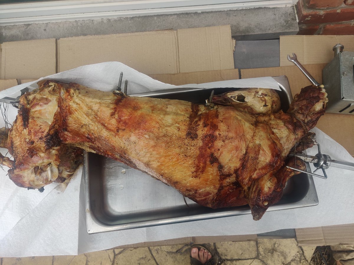 tommyzografos's tweet photo. He's Done! #lamb #ChristosAnesti @SeanPBali #meata @daveyhubb https://t.co/eXoLBVuNJ3