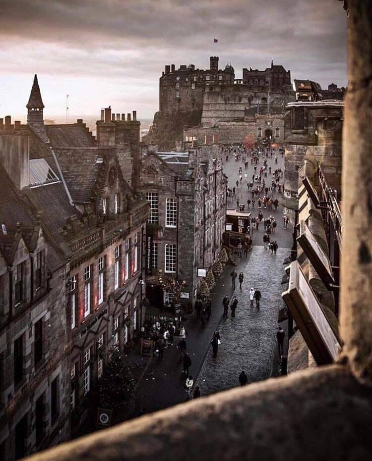 AngelsWhisperr's tweet photo. Edinburgh, Scotland https://t.co/xpD2dyAqRi