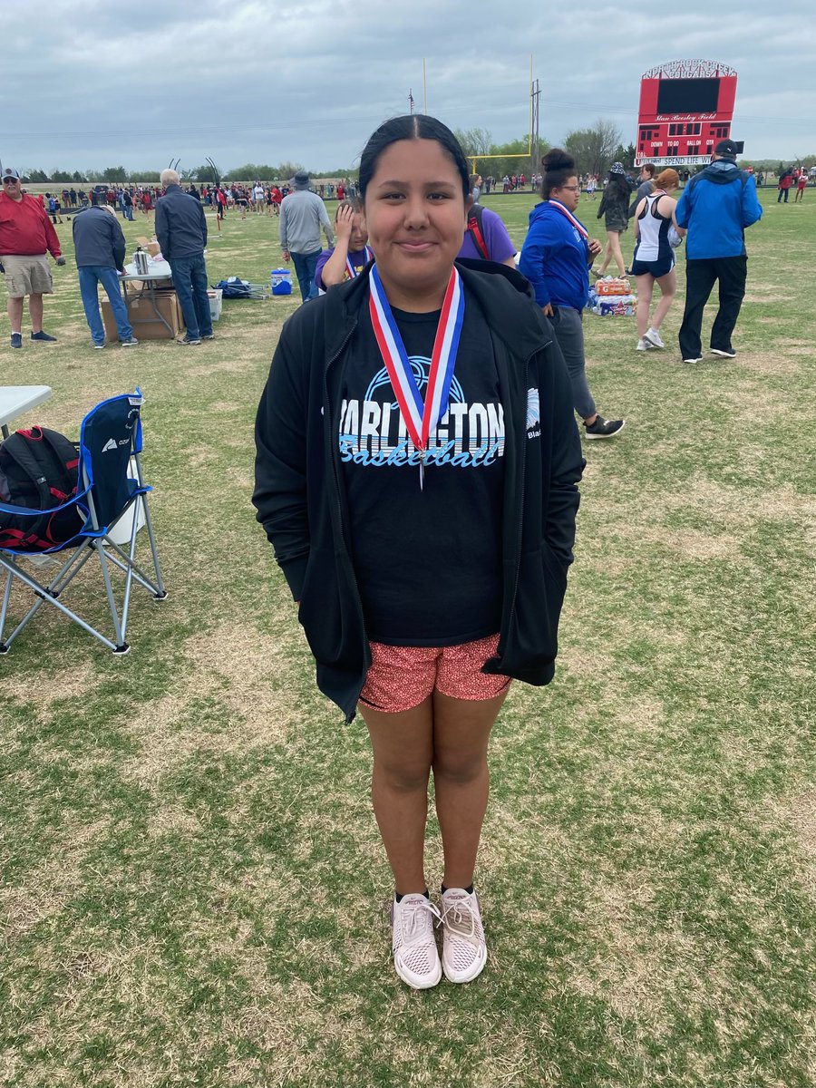 Brooklyn Black finished 5th place in Shot Put and 6th place in Discus in ORES Division 3 State Track Meet! Good Job Brooklyn!
