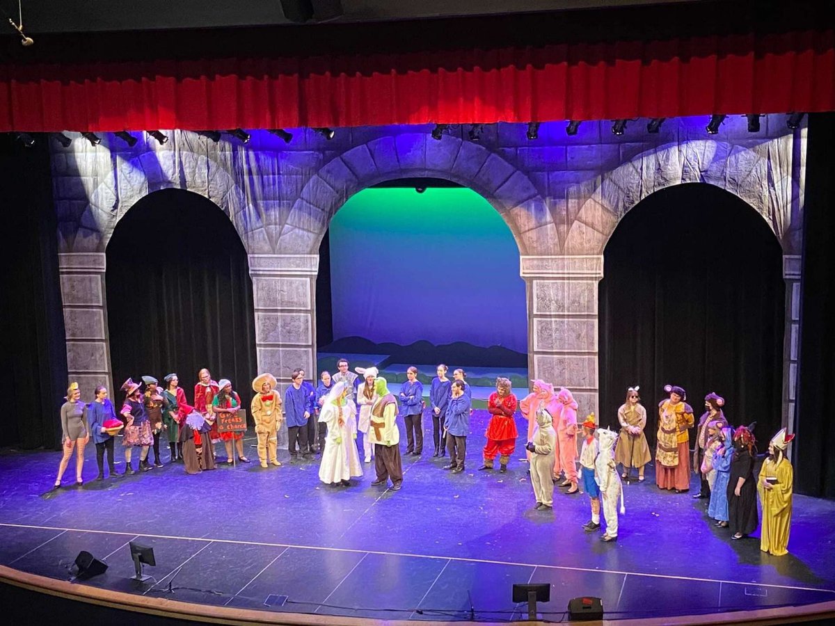VjaDrama's tweet photo. Congratulations to the company of “Shrek:” The Musical! You put on incredible shows and came back with a bang. #Shrek @vjasully https://t.co/wdVrO6obqK