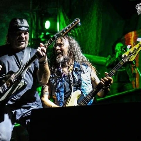 baja_marea's tweet photo. LA RENGA -ESTADIO UNICO https://t.co/vSYVgkWHs4