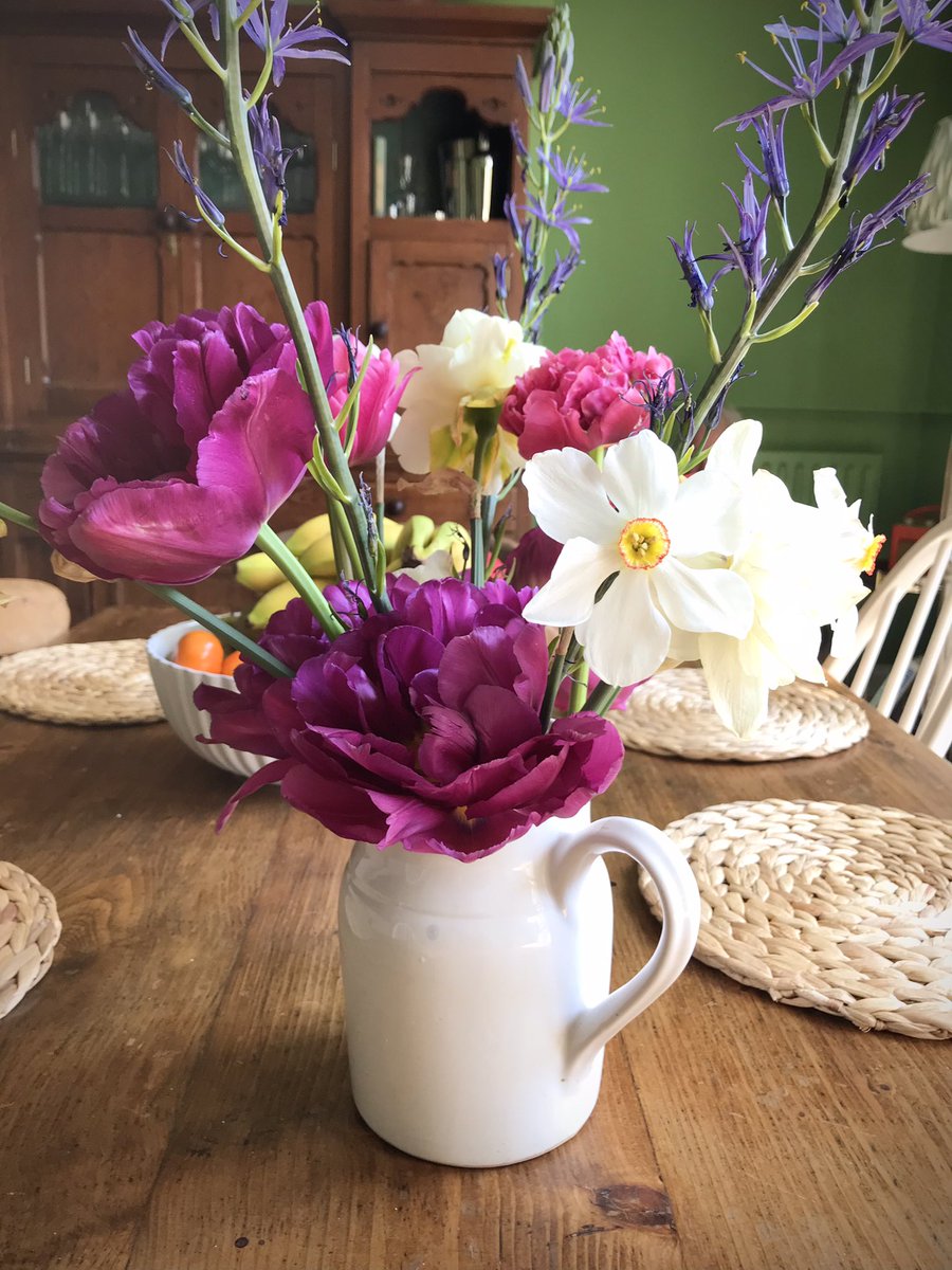 Fresh flowers in the kitchen at The Parisi Townhouse #freshlypicked #tulips #daffodils #camassia #seasonal #flowerarrangement #selfcatering #york #ukholiday #ukstaycation #ukholidays #ukstaycations #visityork #freshflowers #visitengland