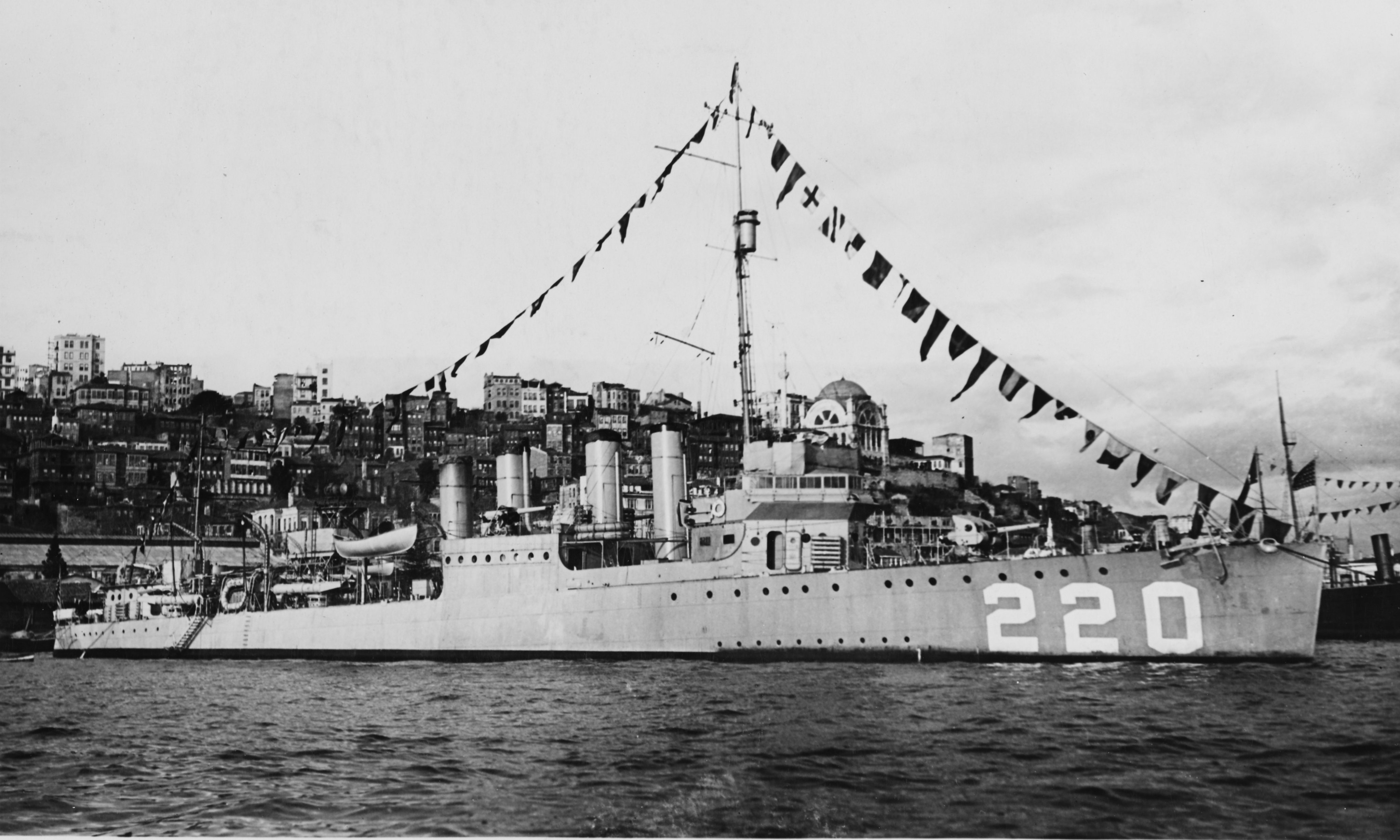 Chris Cavas on Twitter "SMITH THOMPSON was one of the destroyers