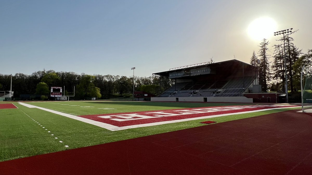 College Football Campus Tour tweet media