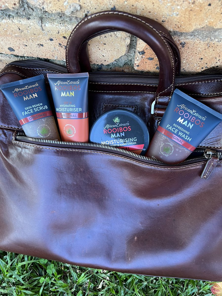 Refresh. Hydrate. Protect.

3 Steps in trying to keep skincare simple yet sufficient for the workaholic male.

CHALLENGE ACCEPTED!

My dry skin will be putting the #AfricanExtractsRooibosMan Original to the test.

Watch this space - Share in the Journey

#FaceAnyObstacles