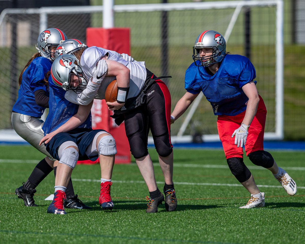 dav1dar's tweet image. Images from Edinburgh Wolves Women training on 220422.
@edwolveswomen
,
@PM_Pitches
#WomensAmericanFootball, #BAFAOfficial, #WolvesWomen, #NFLScotland, #NFLUK, #Peffermill, #WomensGridiron, #SportScotland, #WomenInSport, #CanonUK, #Dav1darSportsPhotography