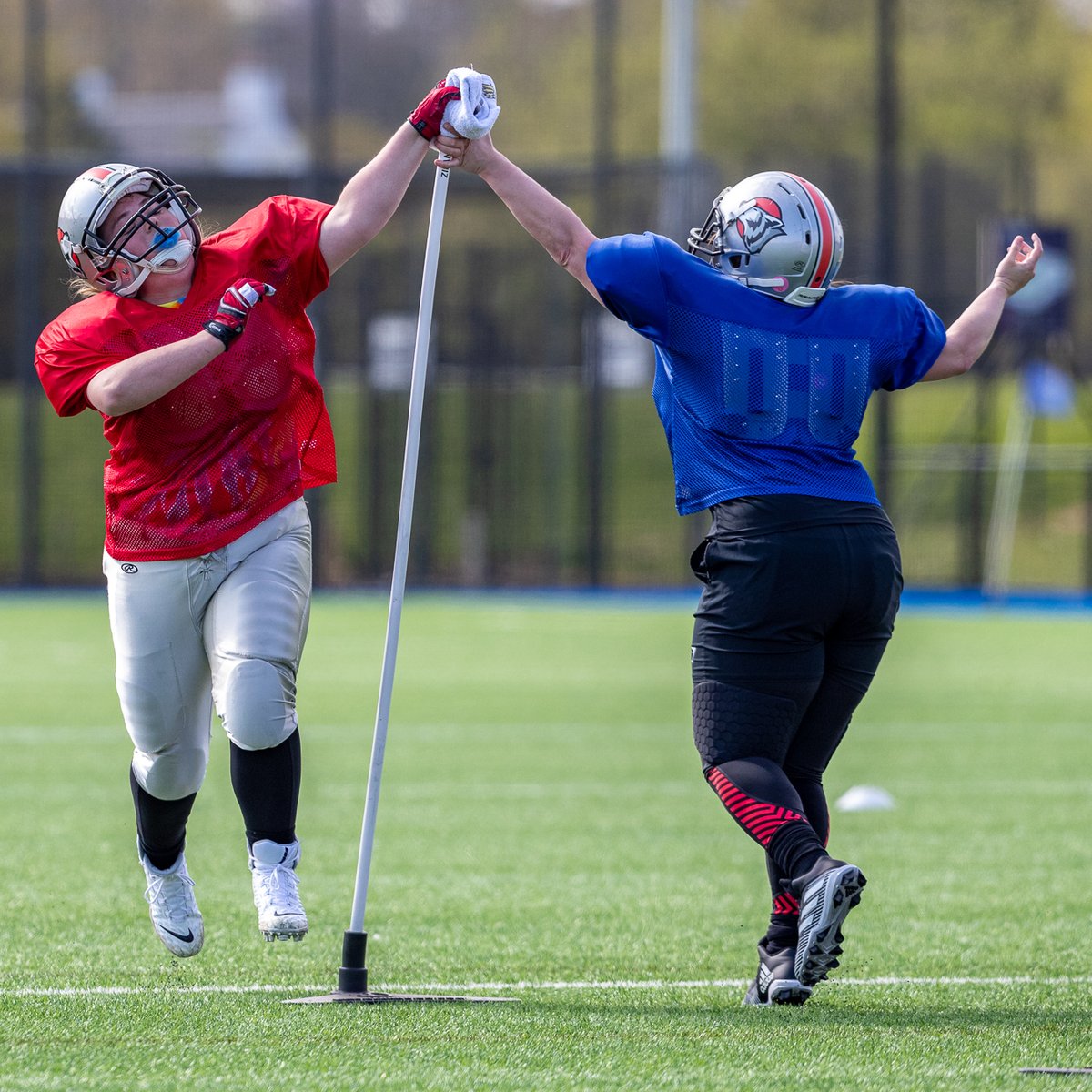 dav1dar's tweet image. Images from Edinburgh Wolves Women training on 220422.
@edwolveswomen
,
@PM_Pitches
#WomensAmericanFootball, #BAFAOfficial, #WolvesWomen, #NFLScotland, #NFLUK, #Peffermill, #WomensGridiron, #SportScotland, #WomenInSport, #CanonUK, #Dav1darSportsPhotography