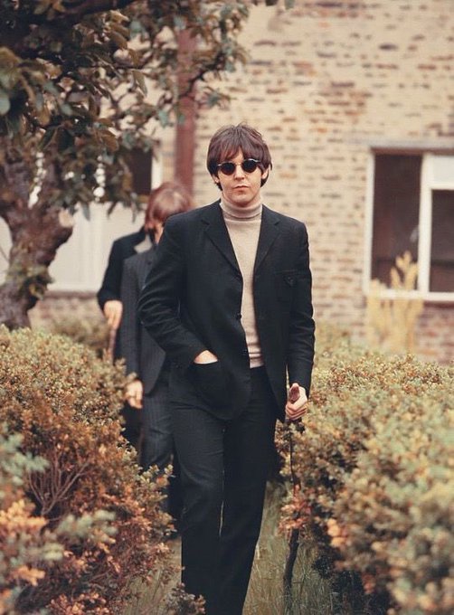 BeatlesArchive2's tweet image. Paul McCartney
The #Beatles via @page_sirpaul