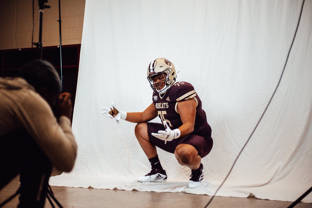 Quinton Williams 6'4" OT/OG 305 3.3 GPA tweet media