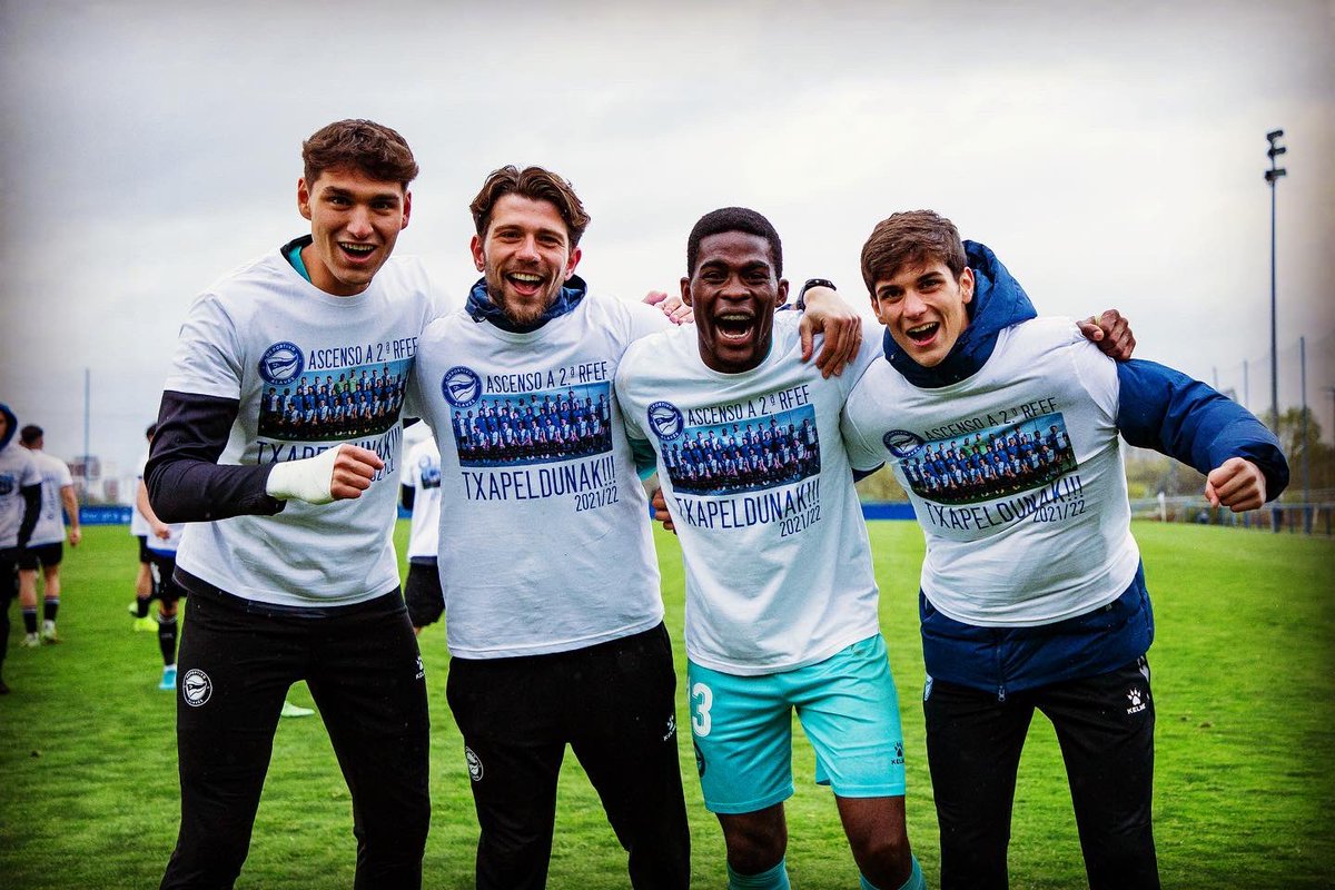 💙🤍Txapeldunak💙🤍                      “No se trata de un triunfo definitivo, sino de una lucha sin fin”(Nikos Kazantzakis)