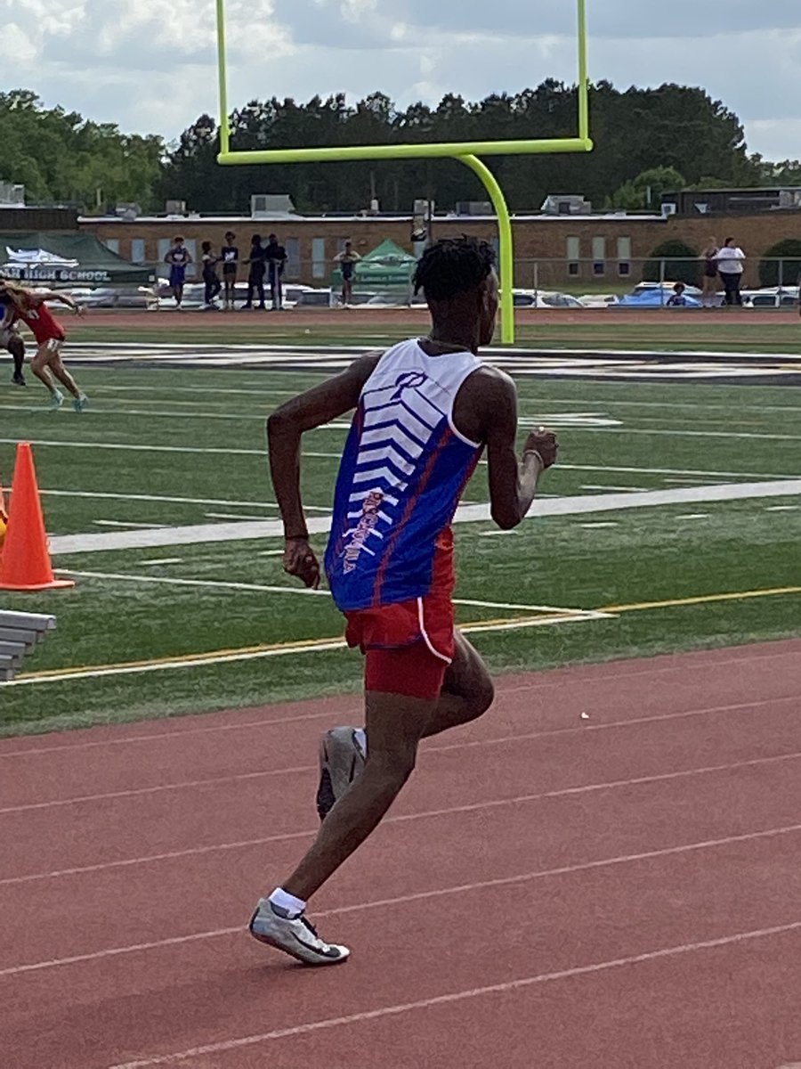 GoulaAthletes's tweet photo. Congratulations to Senior John Broughton on qualifying for the State Track Meet in the 300 m Hurdles. John finished 2nd in the South State Meet. #GoulaTrack https://t.co/LoNBCeFaBi