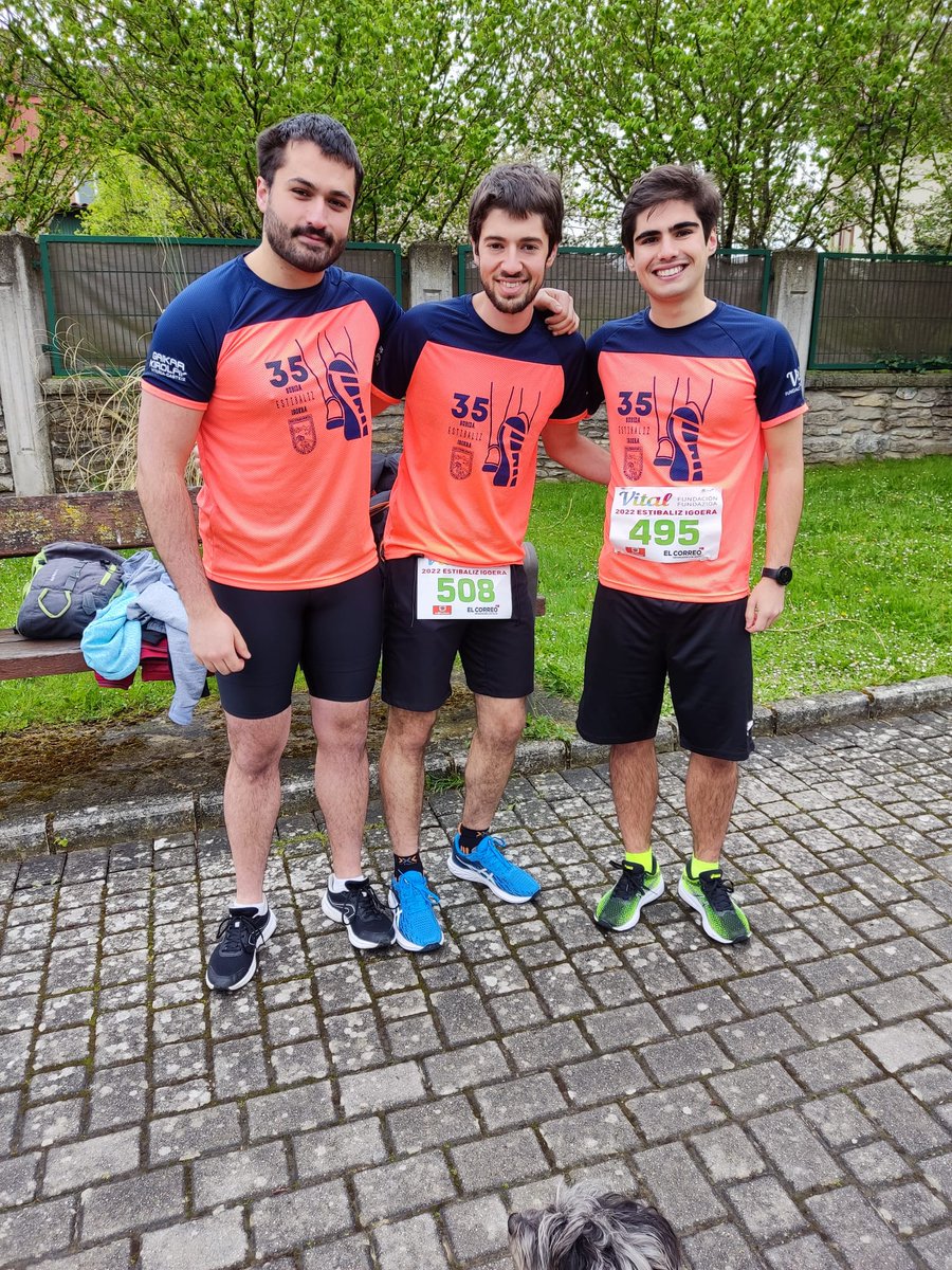 adriannicolau6's tweet photo. ✔ Tercer reto superado:
🏃‍♂️15,10 km
⌛1:13:51 (4:53 /km)
📈 Primera subida a Estibaliz completada. Hemos sido un poco conservadores por la inexperiencia y miedo a la pendiente, pero ha sido una carrera muy disfrutona con el colofón de llegar a la vez que @anderxa_1998 🤪 https://t.co/fxbxP99fQ1