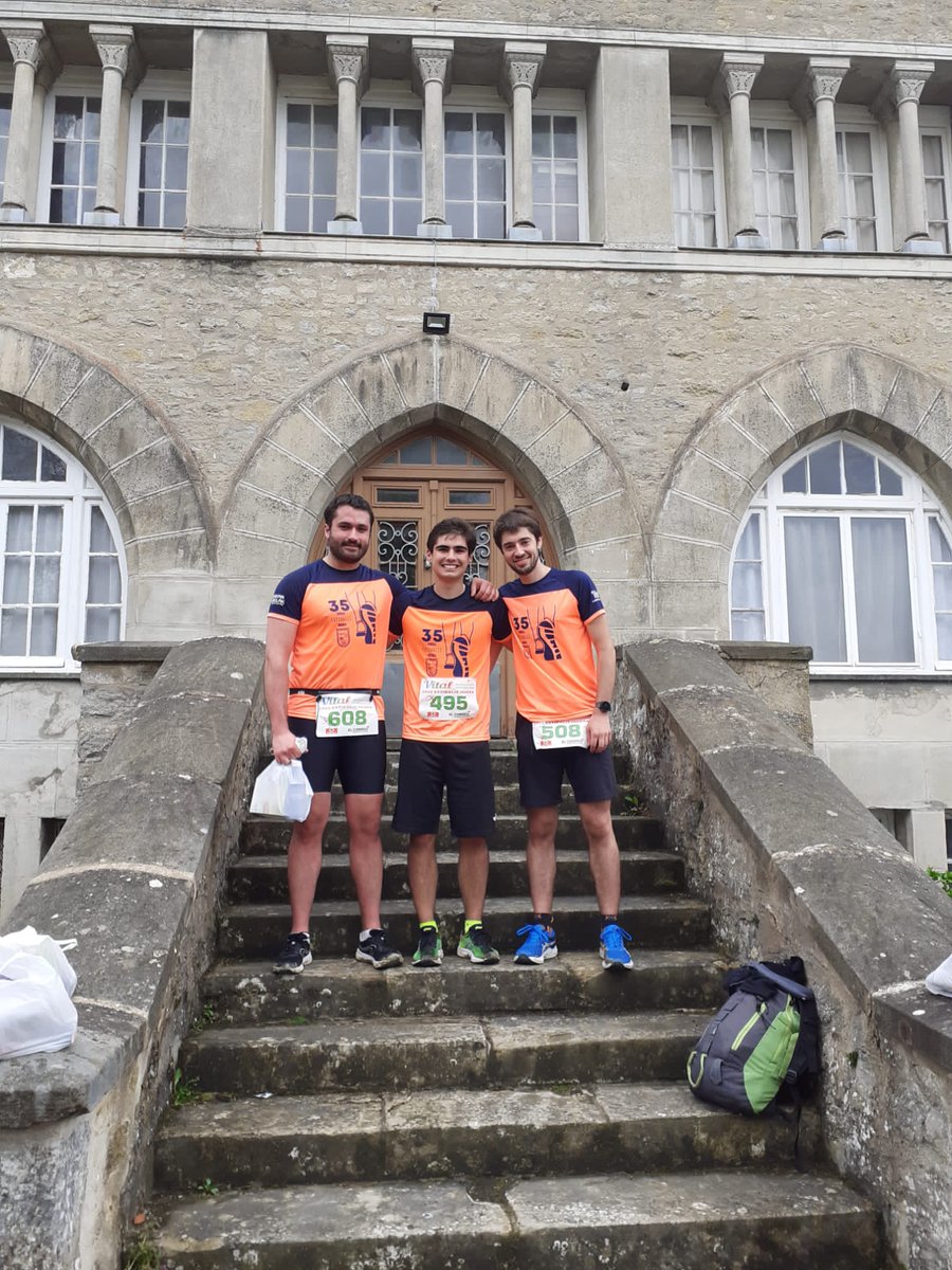 adriannicolau6's tweet photo. ✔ Tercer reto superado:
🏃‍♂️15,10 km
⌛1:13:51 (4:53 /km)
📈 Primera subida a Estibaliz completada. Hemos sido un poco conservadores por la inexperiencia y miedo a la pendiente, pero ha sido una carrera muy disfrutona con el colofón de llegar a la vez que @anderxa_1998 🤪 https://t.co/fxbxP99fQ1