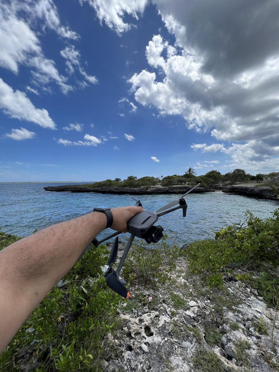 techdronerd's tweet photo. Estamos en la Romana #RDPorLoAlto #techdronerd #RepublicaDominicana #drone https://t.co/93V4NnrNyi