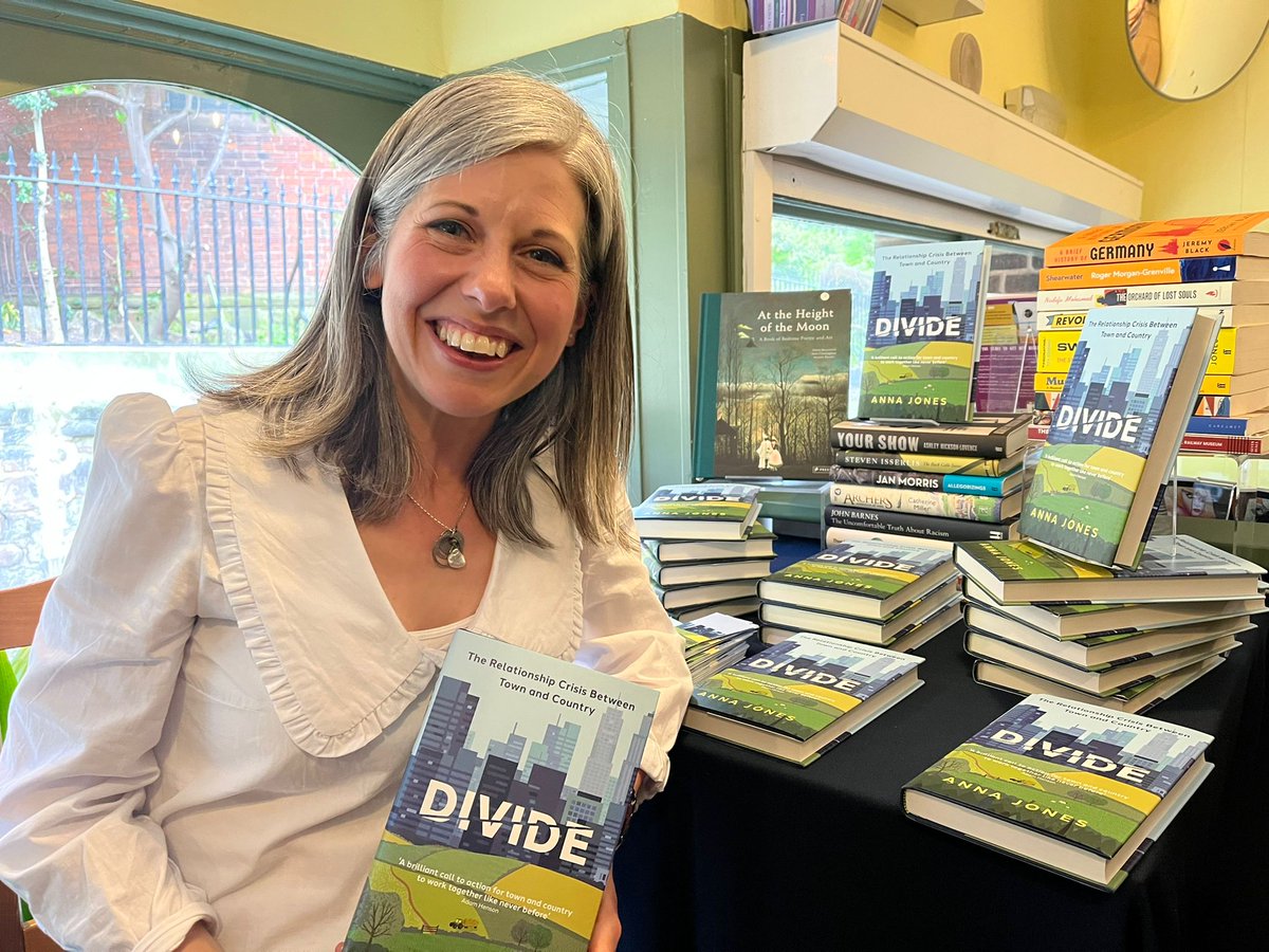 Jonesthejourno's tweet photo. Thank you @PENGWERNBOOKS for hosting a lovely afternoon in #Shrewsbury to talk about #DivideBook with old friends and new 😊 https://t.co/SBEQ1zQ9fh