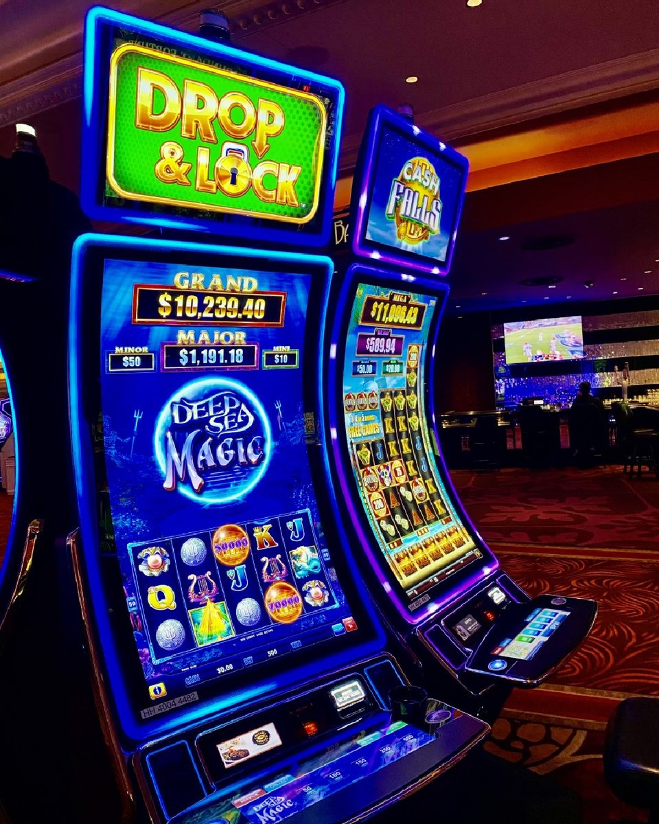 rivercitycasino's tweet photo. Pop, Drop, &amp; Lock-it 🔐 😎 #sundayslots #sundayfunday https://t.co/CGM8RAUx1B