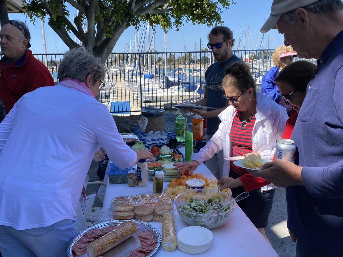 JCondonChicago's tweet photo. #ConvairSailingClub join and #LearnToSail and enjoy #SailingSanDiego at very low cost. Great group social sails for all levels and regular combo sail and poolside cookouts. https://t.co/DxErxs9h6E
